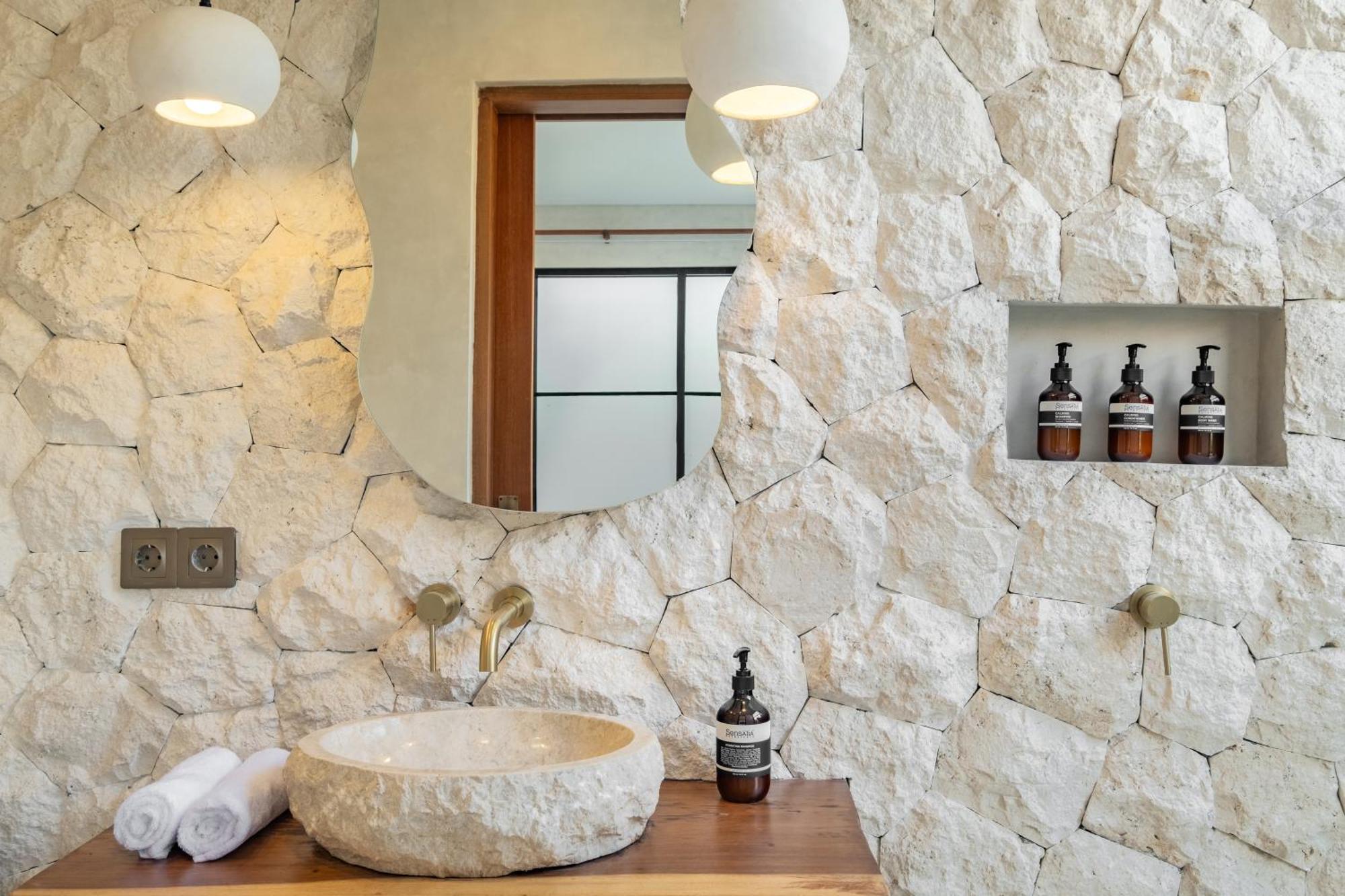 Uluwatu Alma Bingin Boutique Hotel חדר תמונה